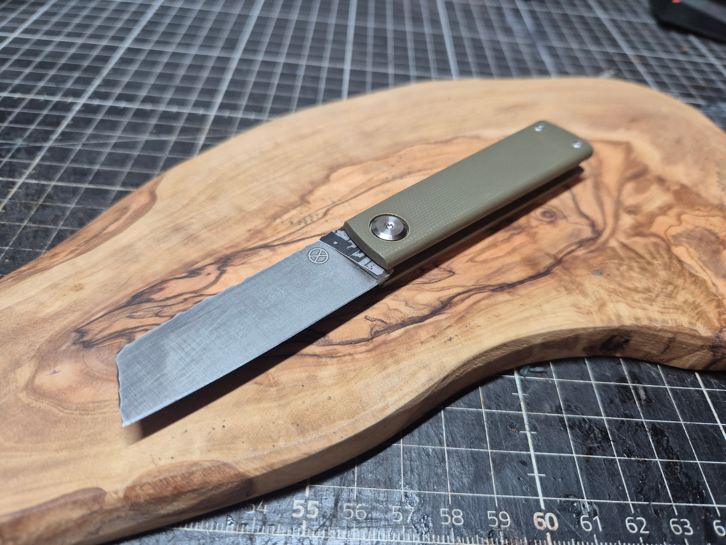 Minimalist - In Stock